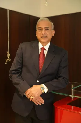 Dr. Glenn Mascarenhas